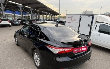 Toyota Camry, 2019 год, 2 350 000 рублей, 6 фотография