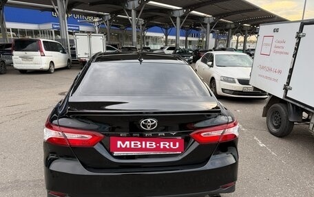 Toyota Camry, 2019 год, 2 350 000 рублей, 5 фотография
