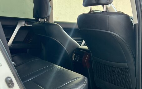 Toyota Land Cruiser Prado 150 рестайлинг 2, 2014 год, 3 950 000 рублей, 5 фотография