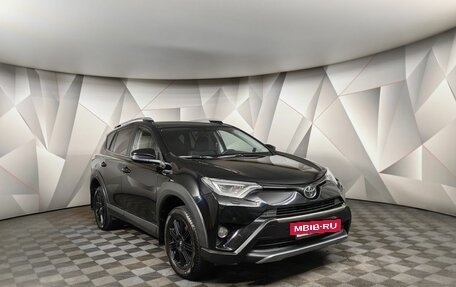 Toyota RAV4, 2018 год, 2 197 000 рублей, 3 фотография