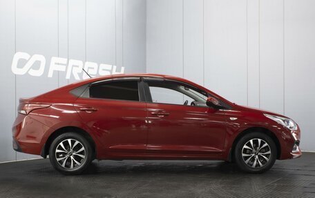 Hyundai Solaris II рестайлинг, 2018 год, 1 400 000 рублей, 5 фотография