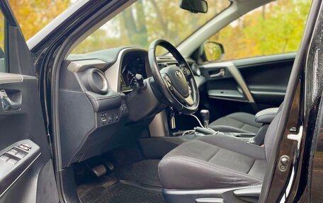 Toyota RAV4, 2017 год, 1 920 000 рублей, 12 фотография