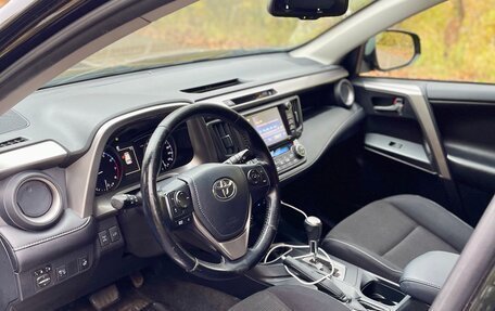 Toyota RAV4, 2017 год, 1 920 000 рублей, 14 фотография
