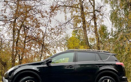 Toyota RAV4, 2017 год, 1 920 000 рублей, 26 фотография