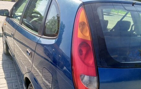Nissan Almera Tino i, 2001 год, 230 000 рублей, 9 фотография