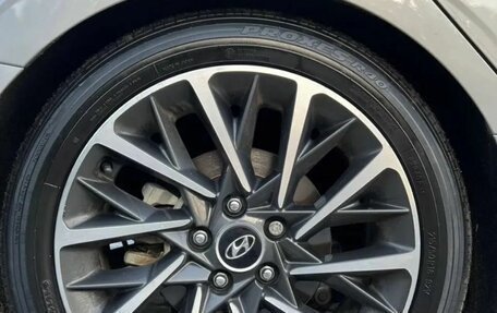 Hyundai Sonata VIII, 2019 год, 1 650 000 рублей, 6 фотография