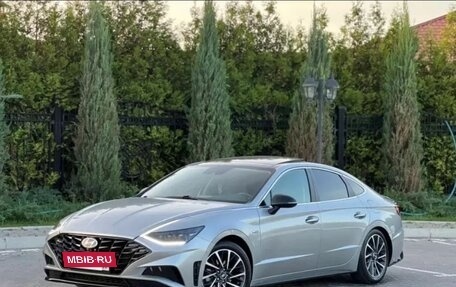 Hyundai Sonata VIII, 2019 год, 1 650 000 рублей, 12 фотография
