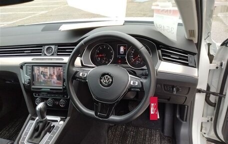 Volkswagen Passat B8 рестайлинг, 2017 год, 2 100 000 рублей, 11 фотография