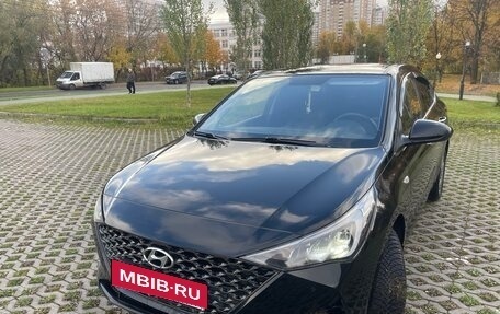 Hyundai Solaris II рестайлинг, 2020 год, 1 400 000 рублей, 2 фотография