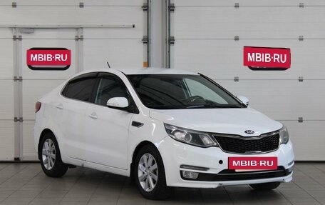 KIA Rio III рестайлинг, 2016 год, 865 000 рублей, 3 фотография