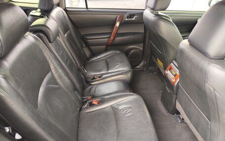 Toyota Highlander III, 2011 год, 1 649 000 рублей, 10 фотография