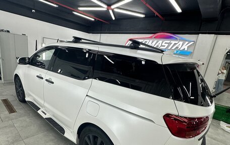 KIA Carnival III, 2018 год, 3 200 000 рублей, 3 фотография