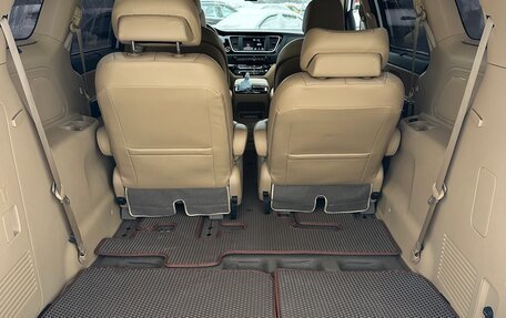 KIA Carnival III, 2018 год, 3 200 000 рублей, 7 фотография