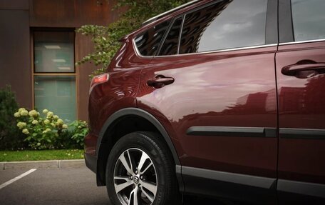 Toyota RAV4, 2017 год, 2 190 000 рублей, 10 фотография