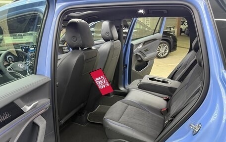 Volkswagen Tiguan, 2025 год, 4 900 000 рублей, 26 фотография