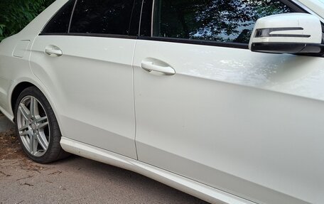 Mercedes-Benz E-Класс, 2011 год, 1 300 000 рублей, 2 фотография