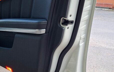 Mercedes-Benz E-Класс, 2011 год, 1 300 000 рублей, 4 фотография