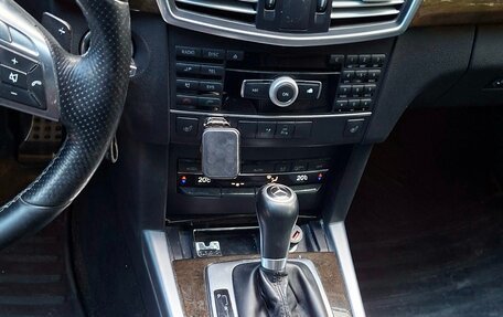 Mercedes-Benz E-Класс, 2011 год, 1 300 000 рублей, 5 фотография