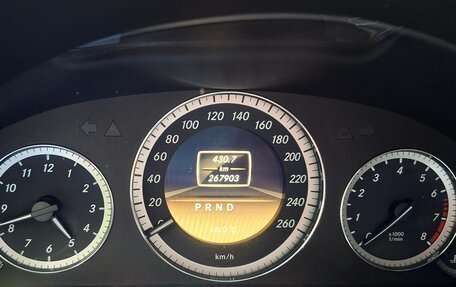 Mercedes-Benz E-Класс, 2011 год, 1 300 000 рублей, 8 фотография