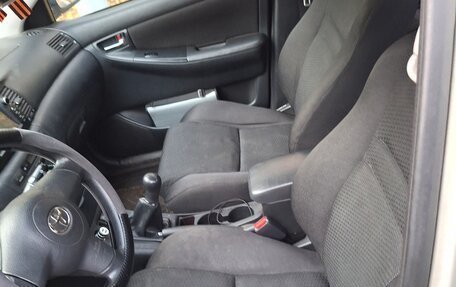 Toyota Corolla, 2005 год, 450 000 рублей, 11 фотография