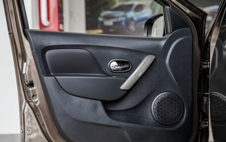 Renault Sandero II рестайлинг, 2019 год, 1 148 000 рублей, 34 фотография