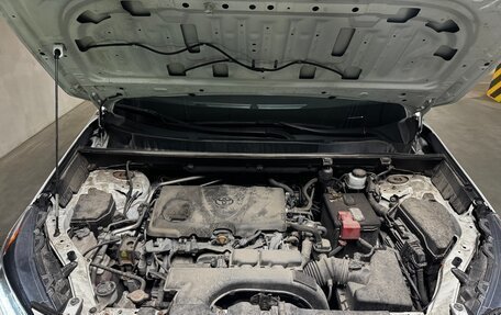 Toyota RAV4, 2019 год, 2 800 000 рублей, 6 фотография