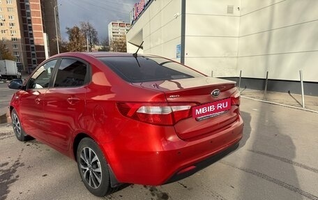 KIA Rio III рестайлинг, 2012 год, 900 000 рублей, 24 фотография