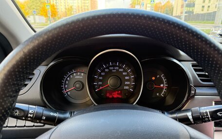 KIA Rio III рестайлинг, 2012 год, 900 000 рублей, 35 фотография