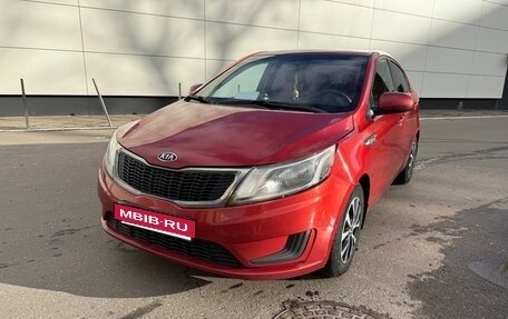 KIA Rio III рестайлинг, 2012 год, 900 000 рублей, 34 фотография