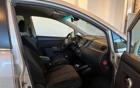 Nissan Tiida, 2010 год, 690 000 рублей, 28 фотография