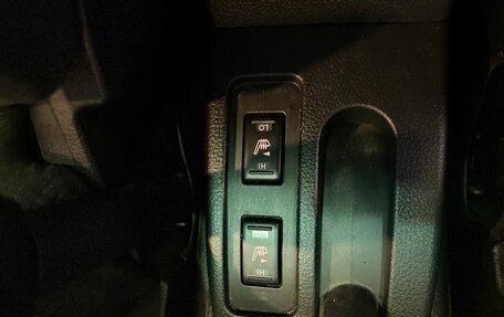 Nissan Tiida, 2010 год, 690 000 рублей, 32 фотография