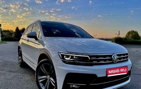 Volkswagen Tiguan II, 2017 год, 2 100 000 рублей, 1 фотография