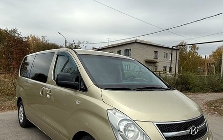 Hyundai H-1 II рестайлинг, 2010 год, 1 150 000 рублей, 3 фотография
