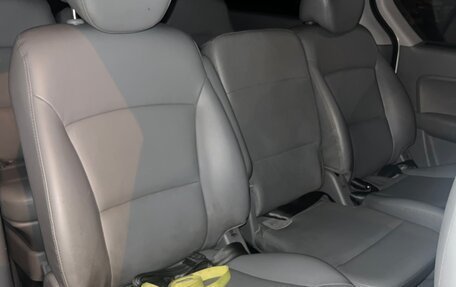 Hyundai Grand Starex Grand Starex I рестайлинг 2, 2013 год, 1 900 000 рублей, 9 фотография