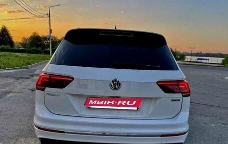 Volkswagen Tiguan II, 2017 год, 2 100 000 рублей, 5 фотография