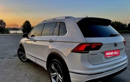 Volkswagen Tiguan II, 2017 год, 2 100 000 рублей, 6 фотография