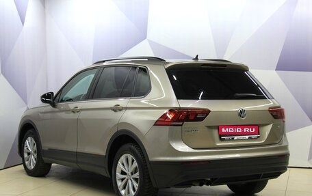 Volkswagen Tiguan II, 2017 год, 2 043 000 рублей, 3 фотография