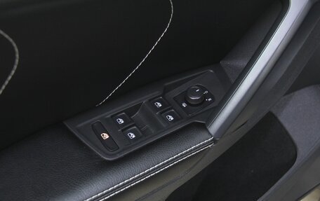 Volkswagen Tiguan II, 2017 год, 2 043 000 рублей, 14 фотография