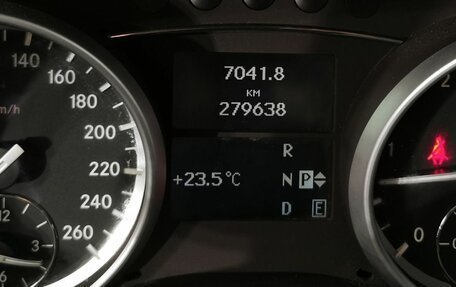 Mercedes-Benz R-Класс, 2011 год, 1 835 000 рублей, 18 фотография