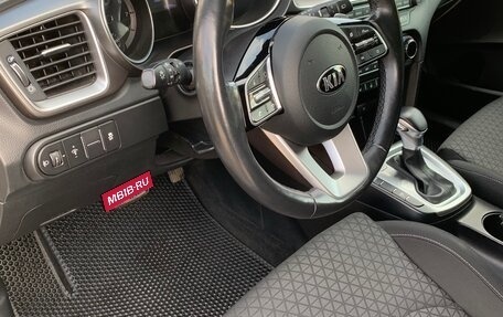 KIA cee'd III, 2019 год, 1 890 000 рублей, 21 фотография