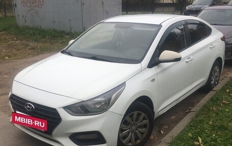 Hyundai Solaris II рестайлинг, 2019 год, 750 000 рублей, 3 фотография