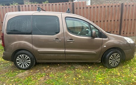 Peugeot Partner II рестайлинг 2, 2014 год, 750 000 рублей, 2 фотография