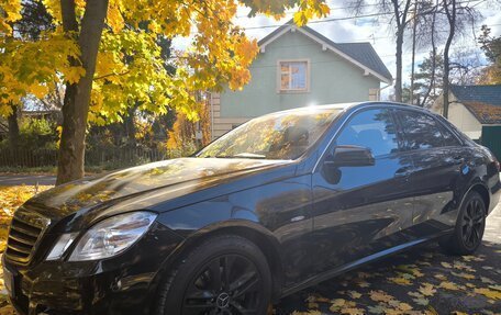 Mercedes-Benz E-Класс, 2011 год, 1 800 000 рублей, 2 фотография