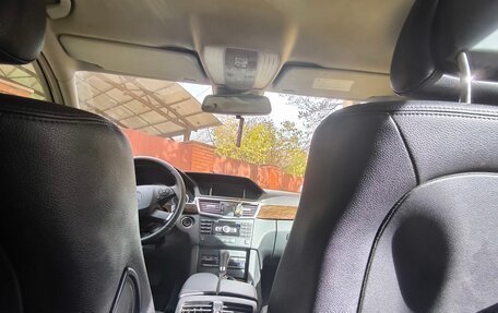 Mercedes-Benz E-Класс, 2011 год, 1 800 000 рублей, 38 фотография