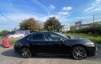 Toyota Camry, 2022 год, 2 500 000 рублей, 1 фотография