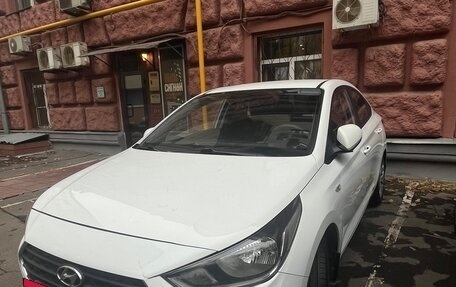 Hyundai Solaris II рестайлинг, 2017 год, 1 190 000 рублей, 2 фотография