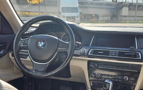 BMW 7 серия, 2012 год, 1 700 000 рублей, 18 фотография