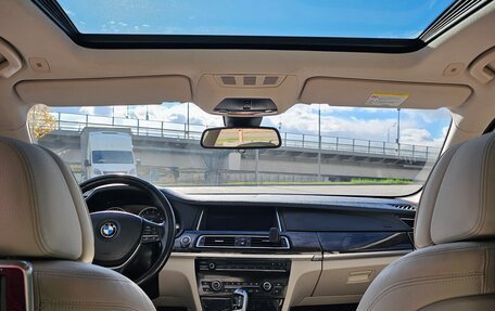 BMW 7 серия, 2012 год, 1 700 000 рублей, 19 фотография