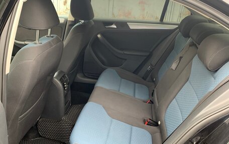Volkswagen Jetta VI, 2013 год, 1 000 000 рублей, 15 фотография