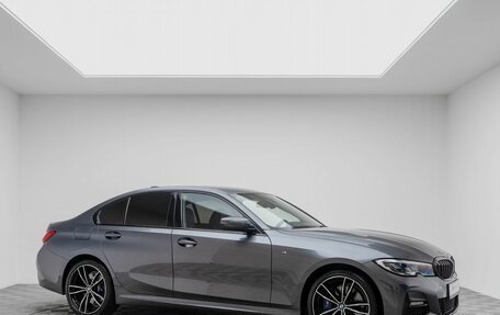 BMW 3 серия, 2019 год, 4 390 000 рублей, 4 фотография